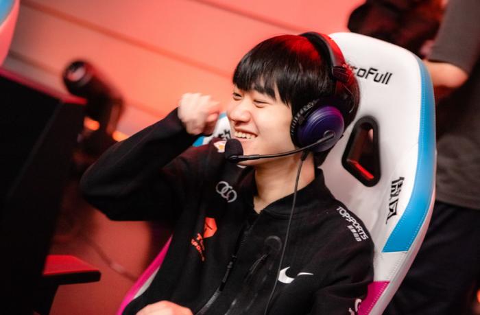 JackeyLove赛事官方发布赛况扑朔迷离新规，澳大利亚队争议不断！